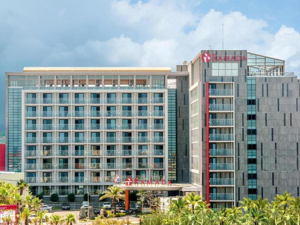 Ramada By Wyndham Jeju Hamdeok Hotel Exterior photo
